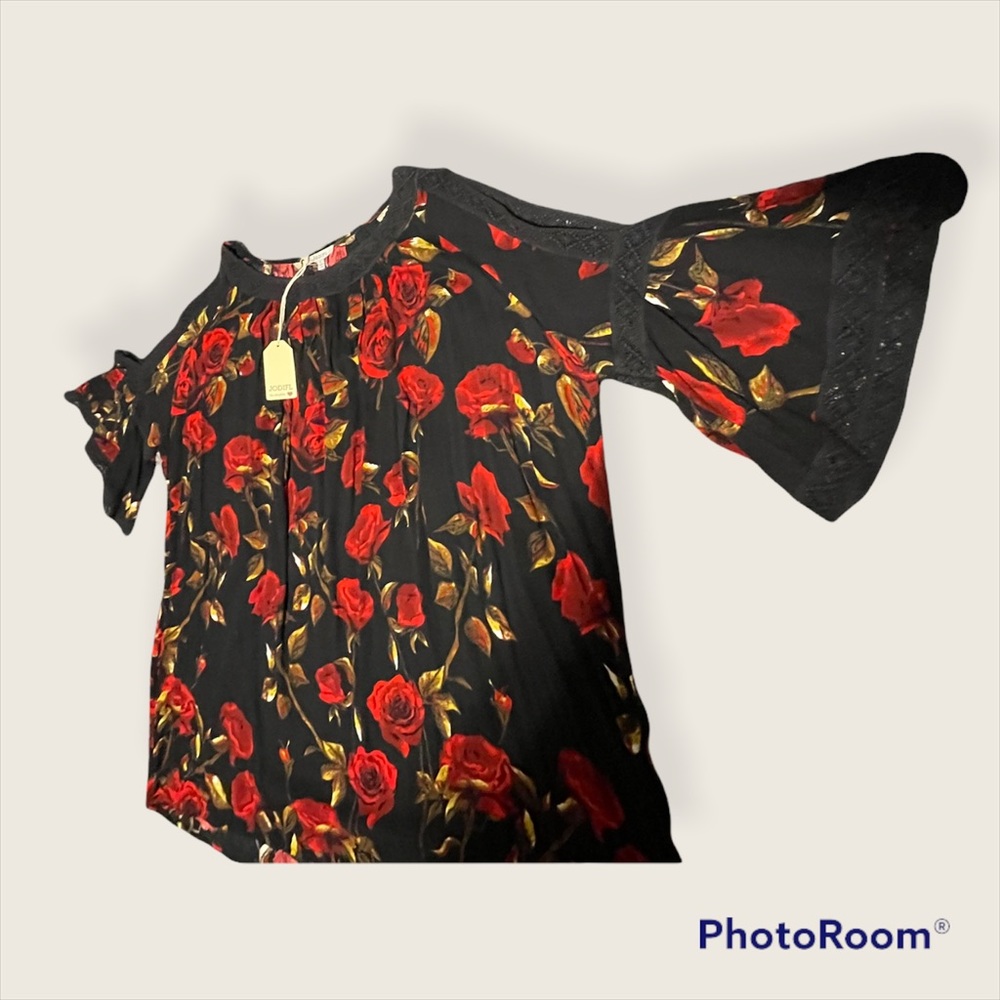 Jodiful Top NWT